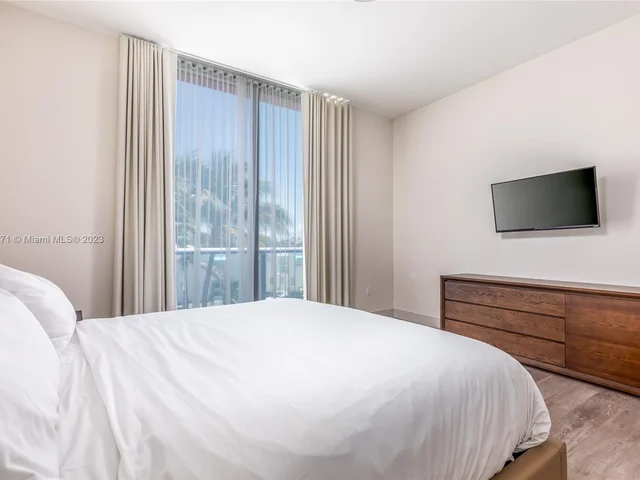 777 N Ocean Dr # S223, Hollywood FL 33019