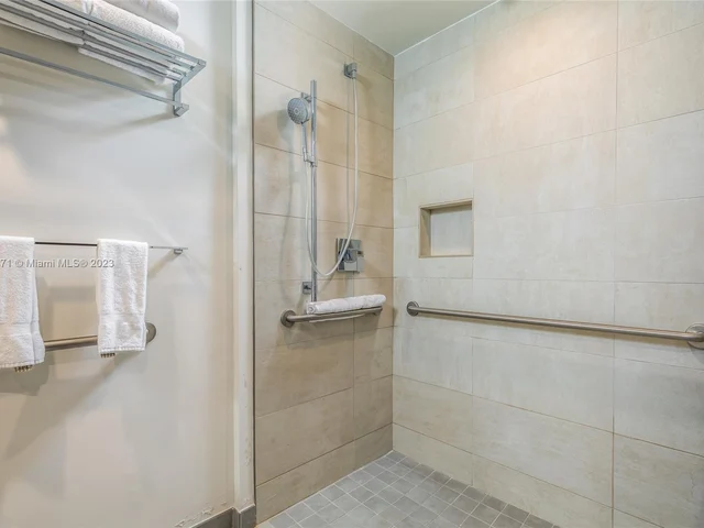 777 N Ocean Dr # S223, Hollywood FL 33019