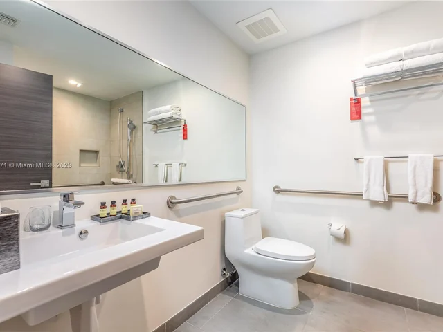 777 N Ocean Dr # S223, Hollywood FL 33019