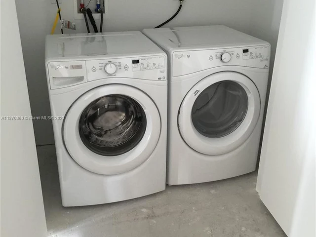 17301 Biscayne Blvd # 305, North Miami Beach FL 33160