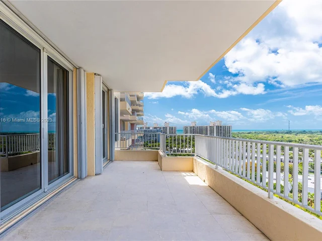 789 Crandon Blvd # 1005, Key Biscayne FL 33149