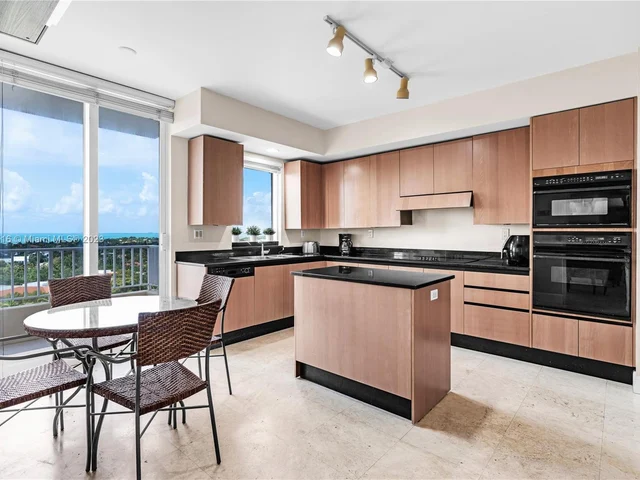 789 Crandon Blvd # 1005, Key Biscayne FL 33149