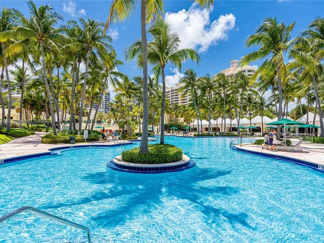 789 Crandon Blvd # 1005, Key Biscayne FL 33149