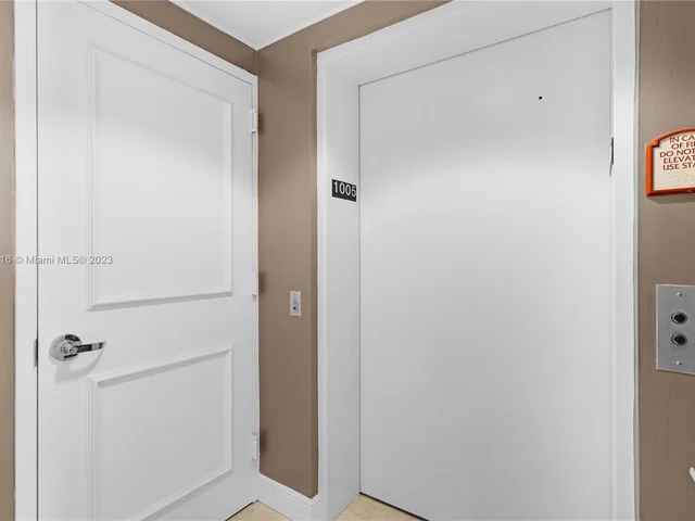 789 Crandon Blvd # 1005, Key Biscayne FL 33149