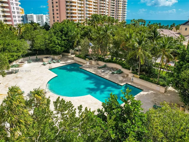789 Crandon Blvd # 1005, Key Biscayne FL 33149