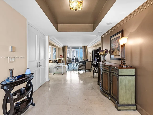 789 Crandon Blvd # 1005, Key Biscayne FL 33149