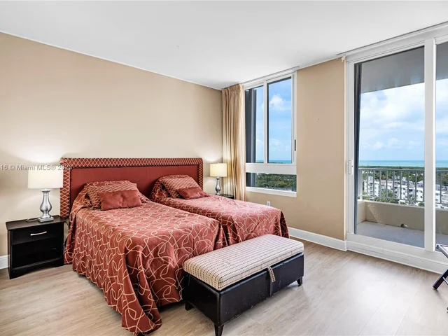 789 Crandon Blvd # 1005, Key Biscayne FL 33149