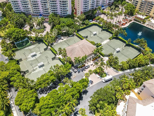 789 Crandon Blvd # 1005, Key Biscayne FL 33149