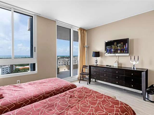 789 Crandon Blvd # 1005, Key Biscayne FL 33149