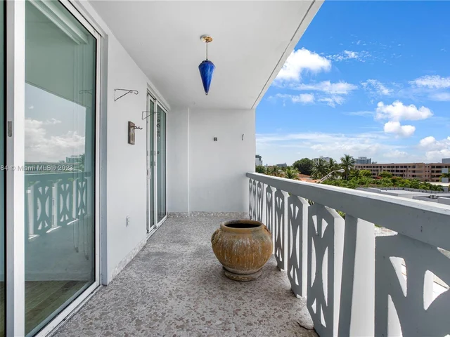 8233 Harding Ave # 502, Miami Beach FL 33141