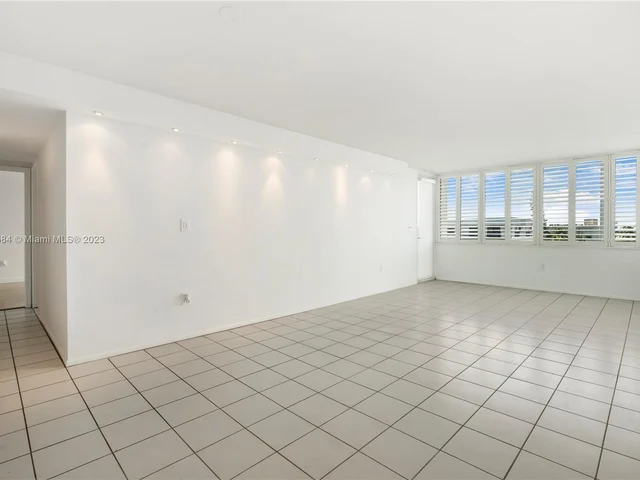 8233 Harding Ave # 502, Miami Beach FL 33141