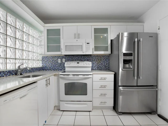 8233 Harding Ave # 502, Miami Beach FL 33141