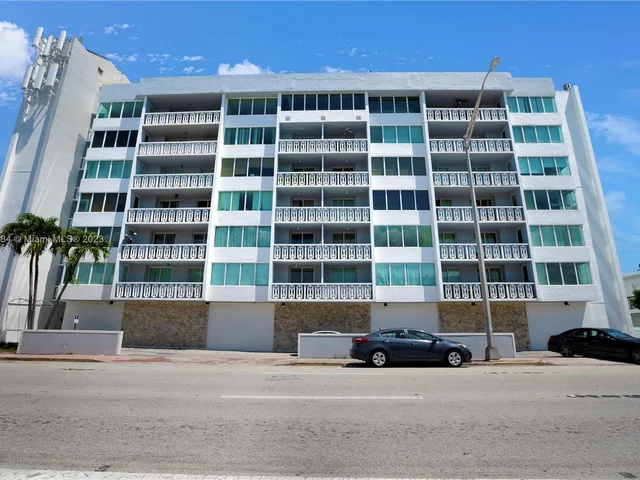 8233 Harding Ave # 502, Miami Beach FL 33141