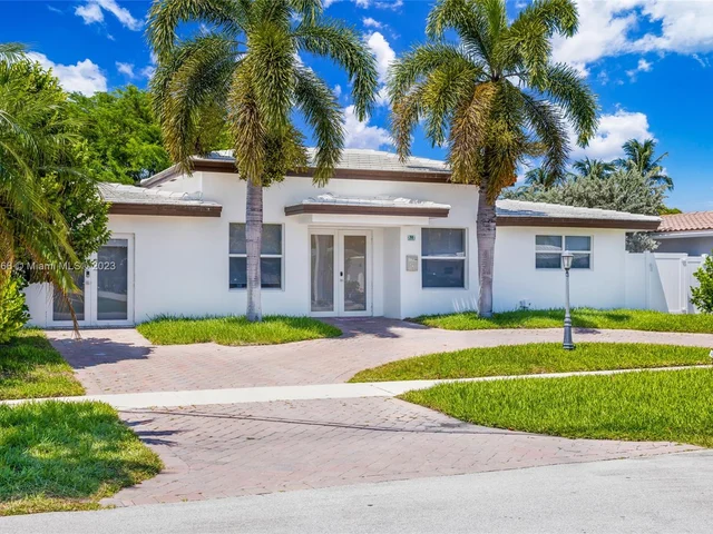 31 SE 12th St, Pompano Beach FL 33060