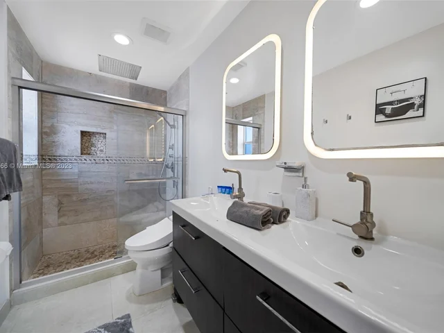 31 SE 12th St, Pompano Beach FL 33060