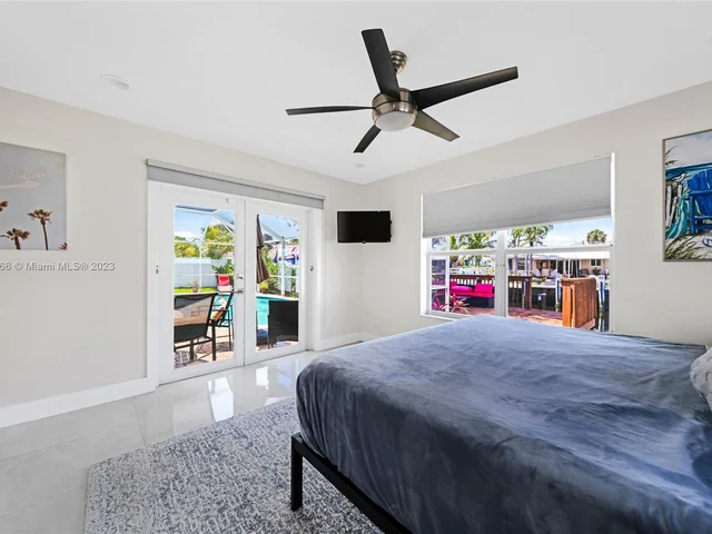 31 SE 12th St, Pompano Beach FL 33060