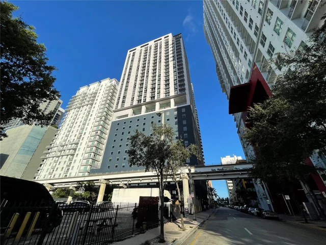 227 NE 2nd St # 2905, Miami FL 33132