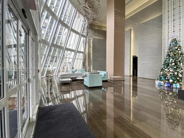 1830 S Ocean Dr # 2212, Hallandale Beach FL 33009