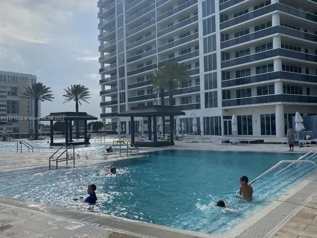 1830 S Ocean Dr # 2212, Hallandale Beach FL 33009