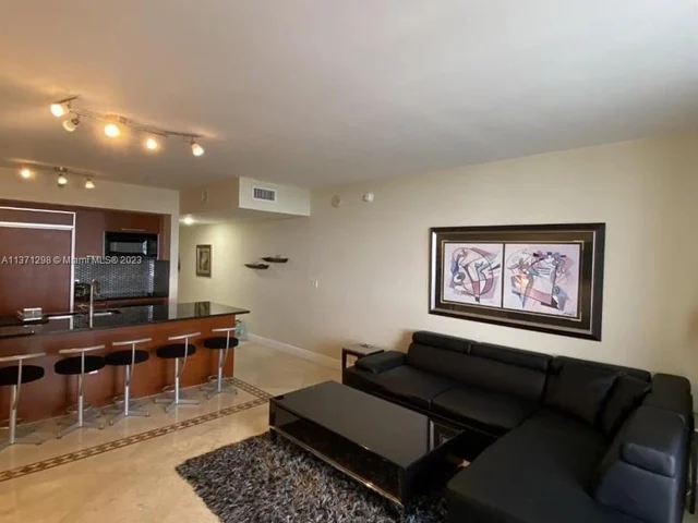 1830 S Ocean Dr # 2212, Hallandale Beach FL 33009