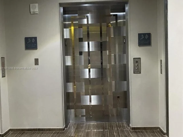 1830 S Ocean Dr # 2212, Hallandale Beach FL 33009