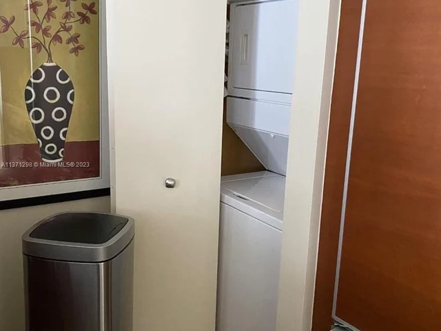 1830 S Ocean Dr # 2212, Hallandale Beach FL 33009