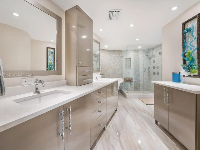 2100 S Ocean Ln # 207, Fort Lauderdale FL 33316