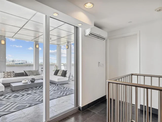 201 Aqua Ave, Miami Beach FL 33141