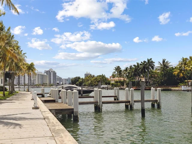 201 Aqua Ave, Miami Beach FL 33141