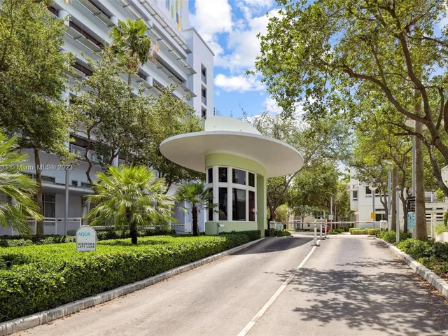 201 Aqua Ave, Miami Beach FL 33141