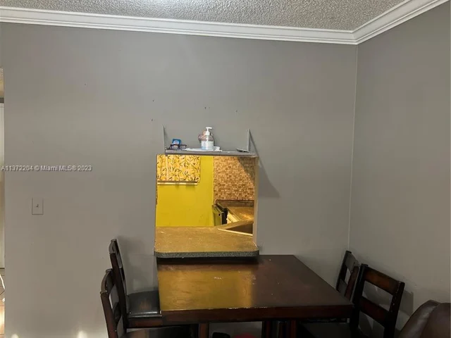 2008 Jackson St # D9, Hollywood FL 33020