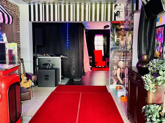 50 NW 209th St, Miami Gardens FL 33169