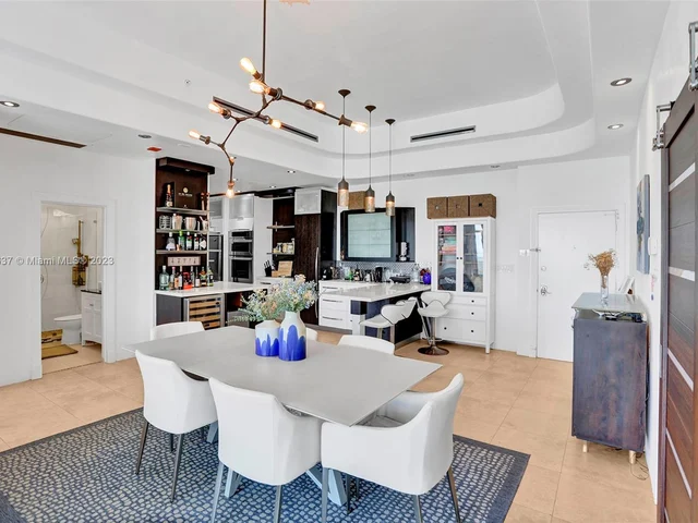 5601 Collins Ave # 1720, Miami Beach FL 33140