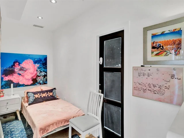 5601 Collins Ave # 1720, Miami Beach FL 33140