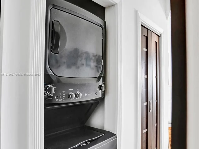 5601 Collins Ave # 1720, Miami Beach FL 33140