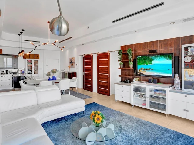 5601 Collins Ave # 1720, Miami Beach FL 33140