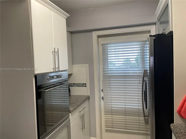 1893 S Ocean Dr # 506, Hallandale Beach FL 33009