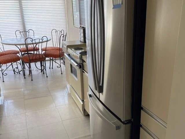 19355 Turnberry Way # 27F, Aventura FL 33180