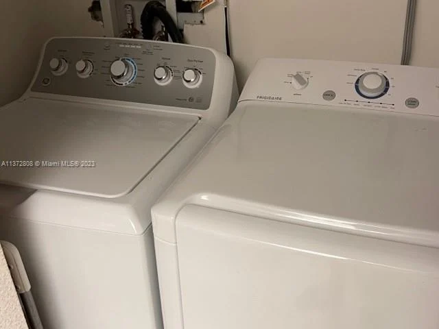 19355 Turnberry Way # 27F, Aventura FL 33180