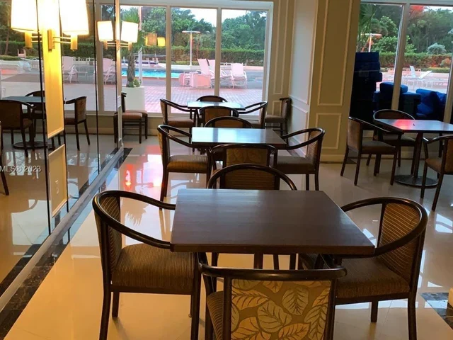 3180 S Ocean Dr # 318, Hallandale Beach FL 33009