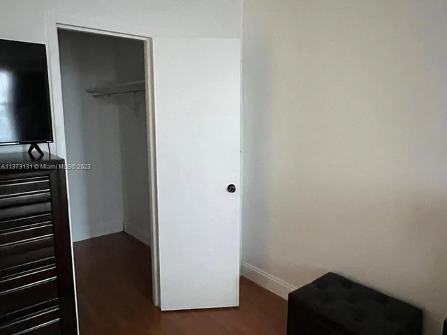 3180 S Ocean Dr # 318, Hallandale Beach FL 33009