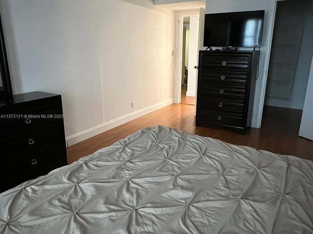 3180 S Ocean Dr # 318, Hallandale Beach FL 33009