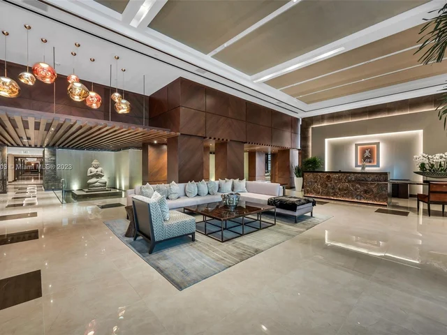 5875 Collins Ave # 604, Miami Beach FL 33140