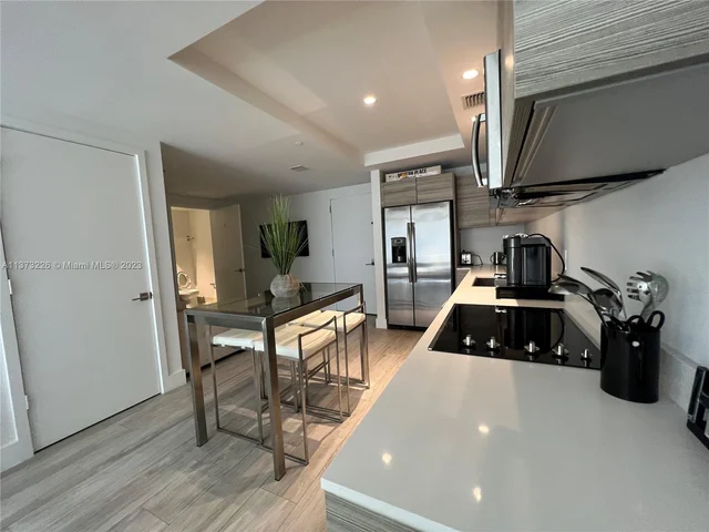 121 NE 34th St # 905, Miami FL 33137