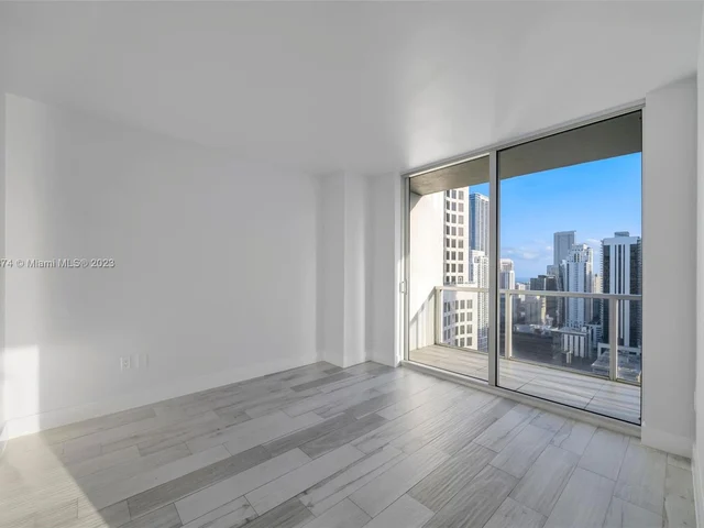 55 SE 6th St # 3802, Miami FL 33131