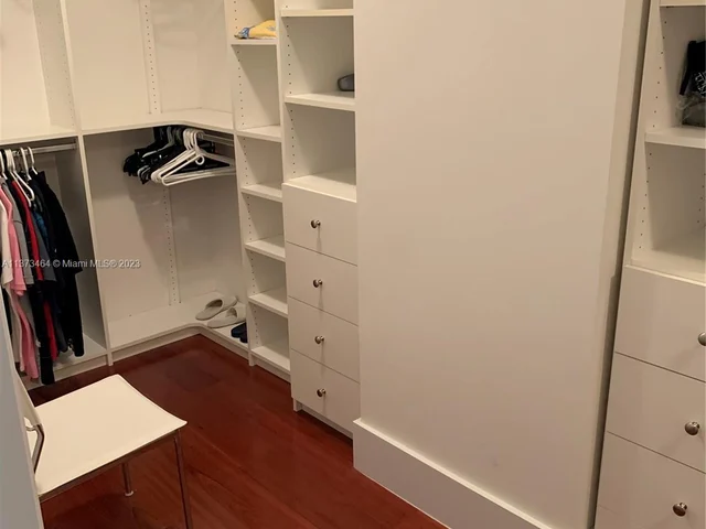 20201 E Country Club Dr # 607, Aventura FL 33180