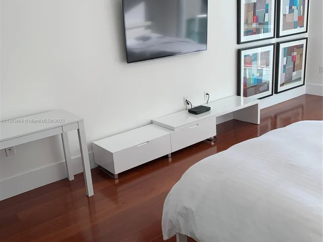 20201 E Country Club Dr # 607, Aventura FL 33180