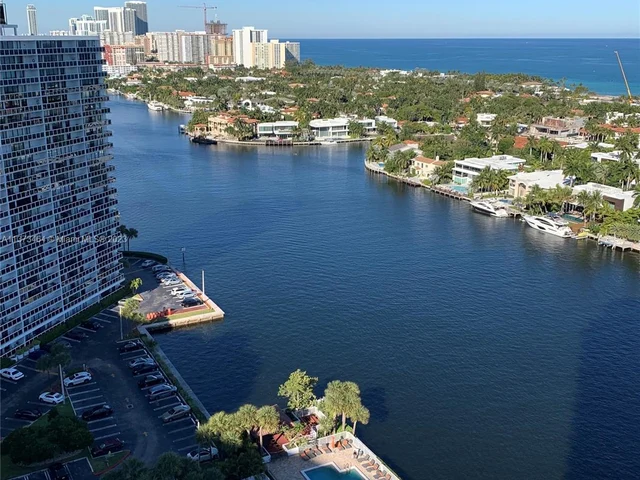 20201 E Country Club Dr # 607, Aventura FL 33180