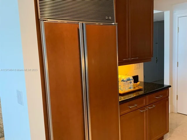 20201 E Country Club Dr # 607, Aventura FL 33180