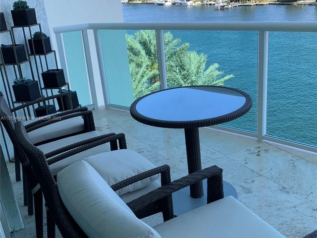 20201 E Country Club Dr # 607, Aventura FL 33180